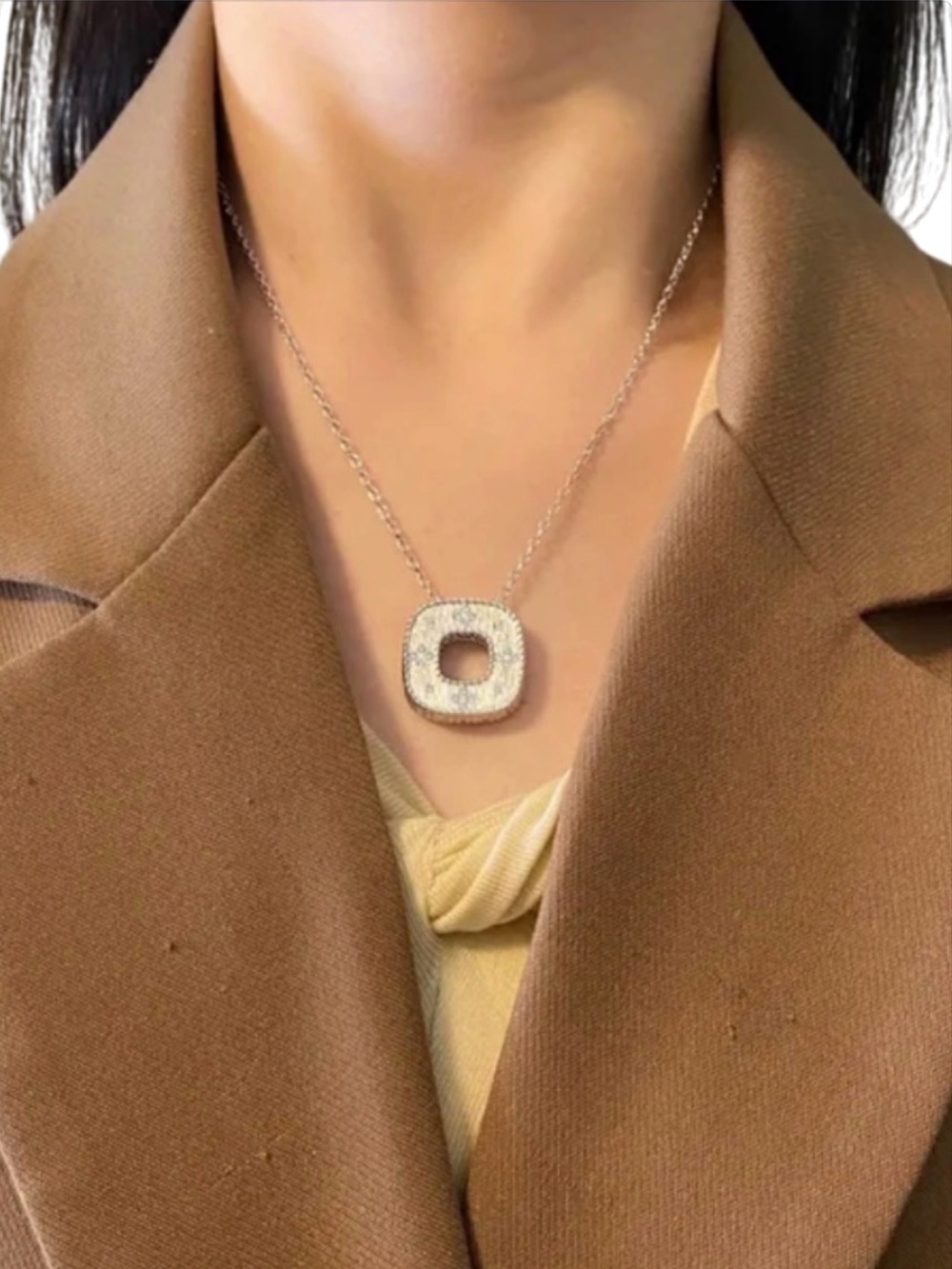 Square Rope-Edge CZ Pendant Necklace NWT 18KT Gold Plated Brass - Picture 3 of 4